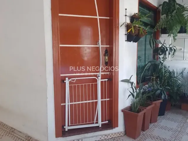 Casa com 180m² 3 quartos e 2 banheiros, à venda, no bairro Vila Barão em Sorocaba