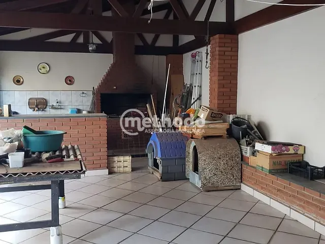 Casa com 350m² 4 quartos e 3 banheiros, à venda, no bairro Jardim Nova Europa em Campinas