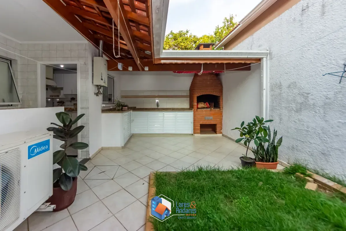 Casa, 3 quartos, 215 m² - Foto 1