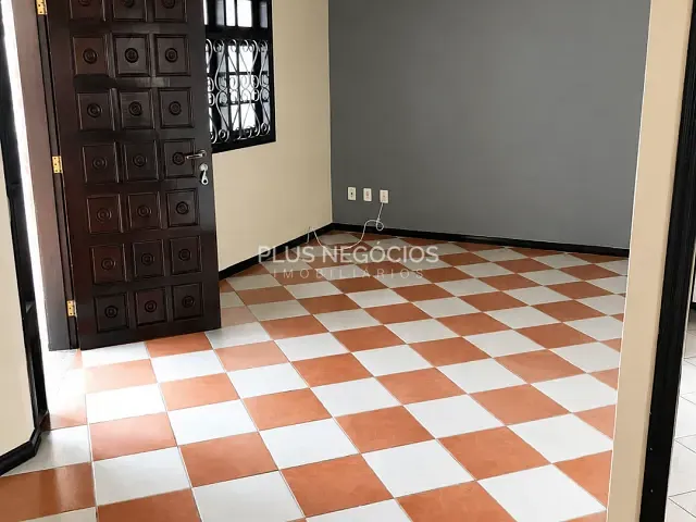 Casa com 106m² 3 quartos e 2 banheiros, à venda, no bairro Jardim Wanel Ville IV em Sorocaba