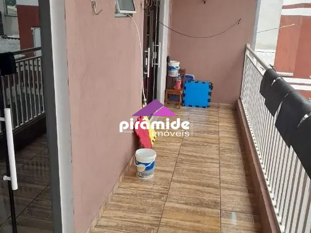 Casa com 170m² 2 quartos e 2 banheiros, à venda, no bairro Residencial Santa Paula em Jacareí