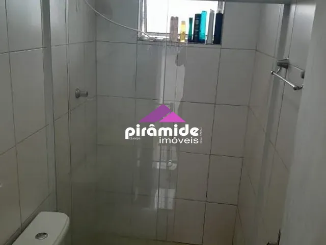 Casa com 170m² 2 quartos e 2 banheiros, à venda, no bairro Residencial Santa Paula em Jacareí