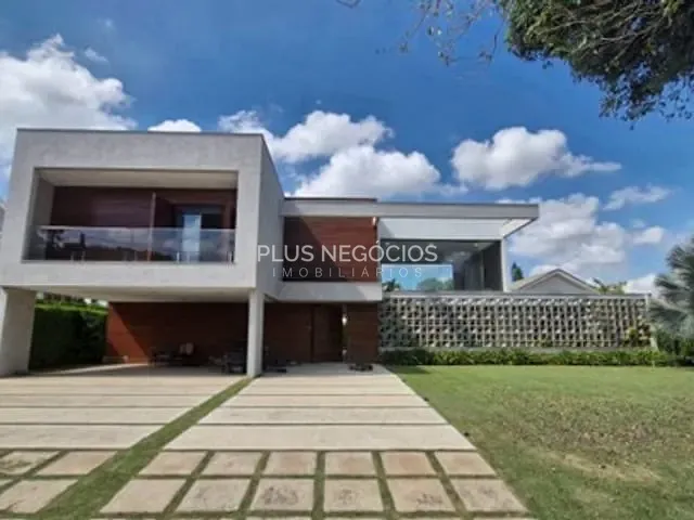 Casa 4 quartos e 6 banheiros, para alugar, no bairro Jardim Arco Verde em Araçoiaba da Serra
