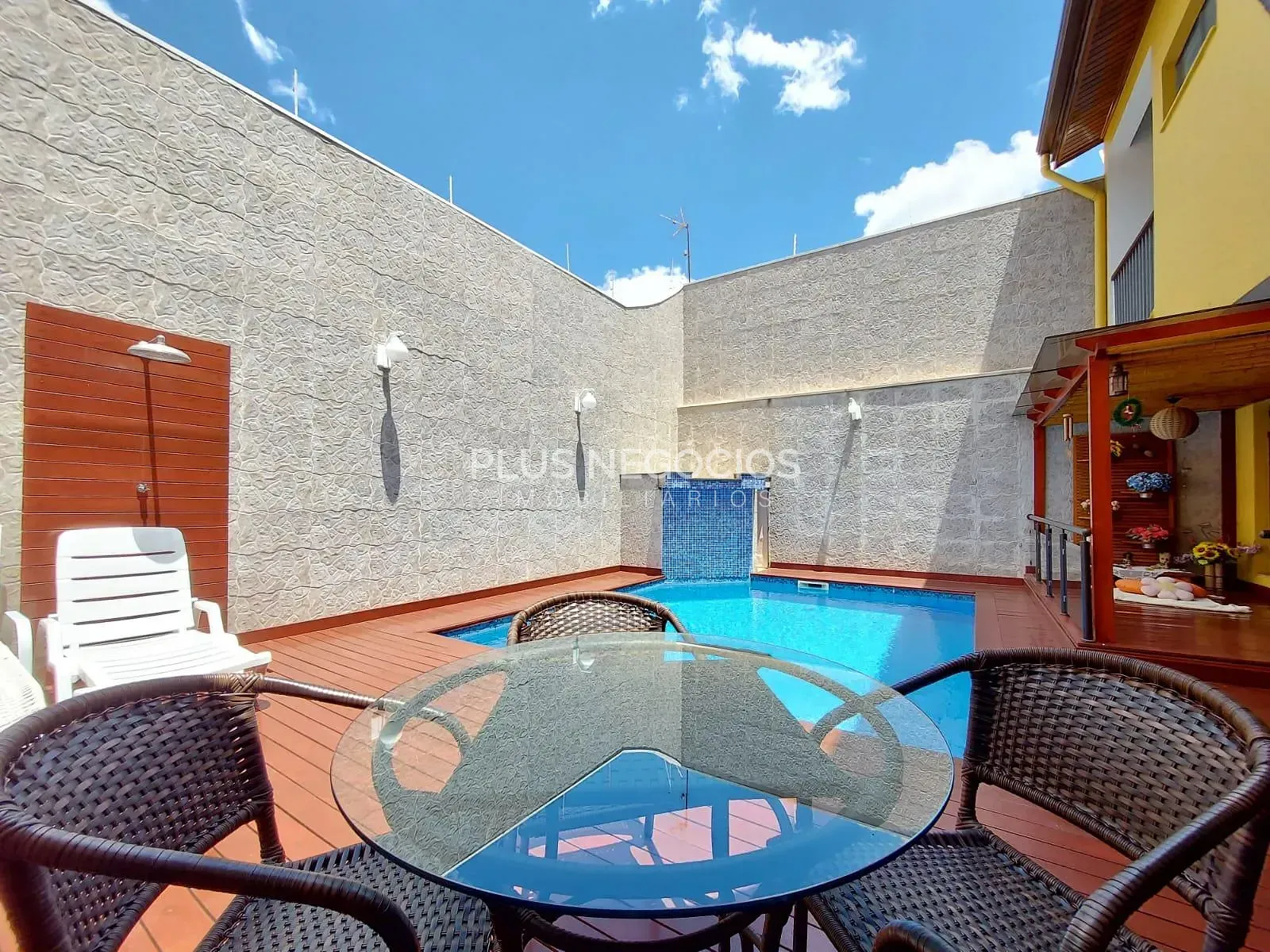 Casa, 5 quartos, 338 m² - Foto 4