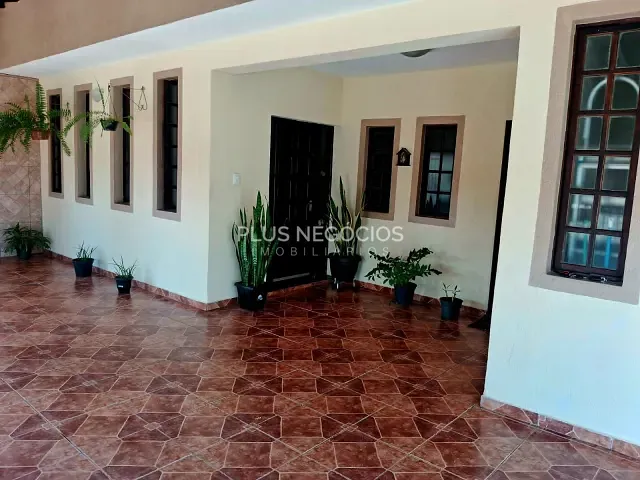 Casa com 300m² 3 quartos e 4 banheiros, à venda, no bairro Jardim Maria do Carmo em Sorocaba