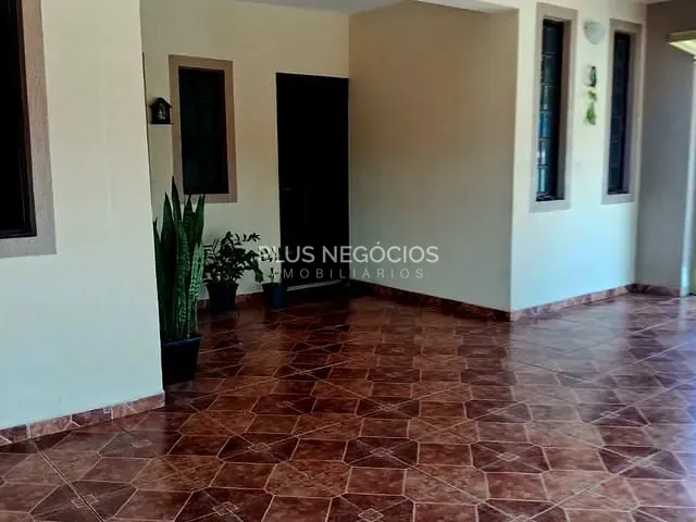 Casa com 300m² 3 quartos e 4 banheiros, à venda, no bairro Jardim Maria do Carmo em Sorocaba