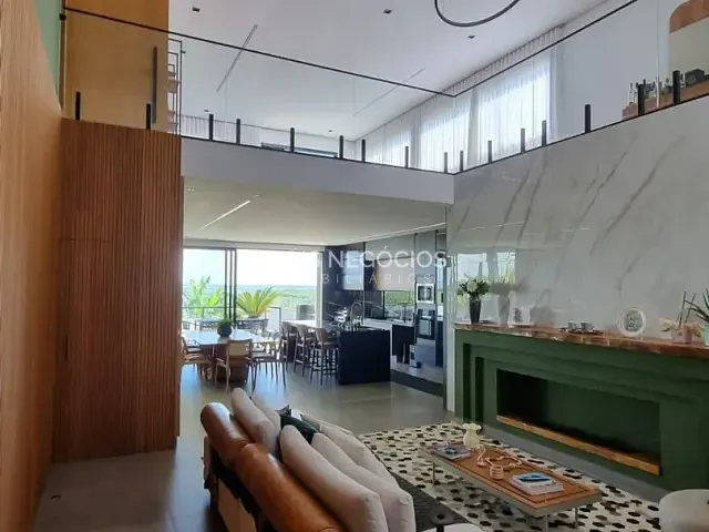 Casa com 506m² 3 quartos e 6 banheiros, à venda, no bairro JUNDIAQUARA em Salto de Pirapora