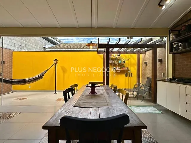 Casa com 160m² 3 quartos e 2 banheiros, à venda, no bairro Jardim América em Sorocaba
