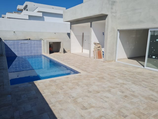 Casa com 300m² 2 quartos e 2 banheiros, à venda, no bairro Condomínio Terra do Vale em Caçapava