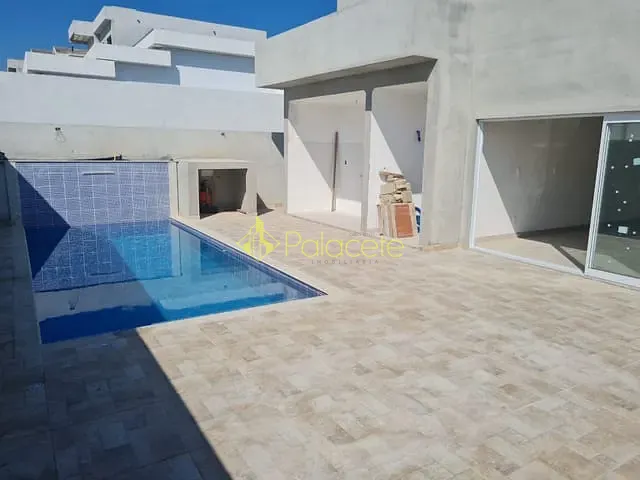 Casa com 300m² 2 quartos e 2 banheiros, à venda, no bairro Condomínio Terra do Vale em Caçapava