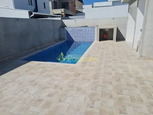 Casa com 300m² 2 quartos e 2 banheiros, à venda, no bairro Condomínio Terra do Vale em Caçapava