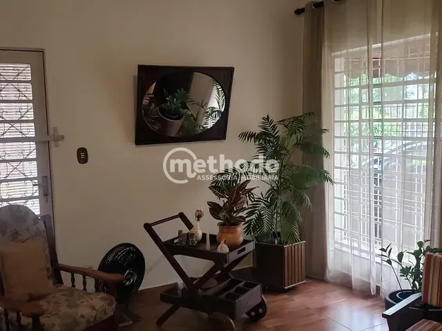 Casa com 269m² 3 quartos e 3 banheiros, à venda, no bairro Vila Marieta em Campinas