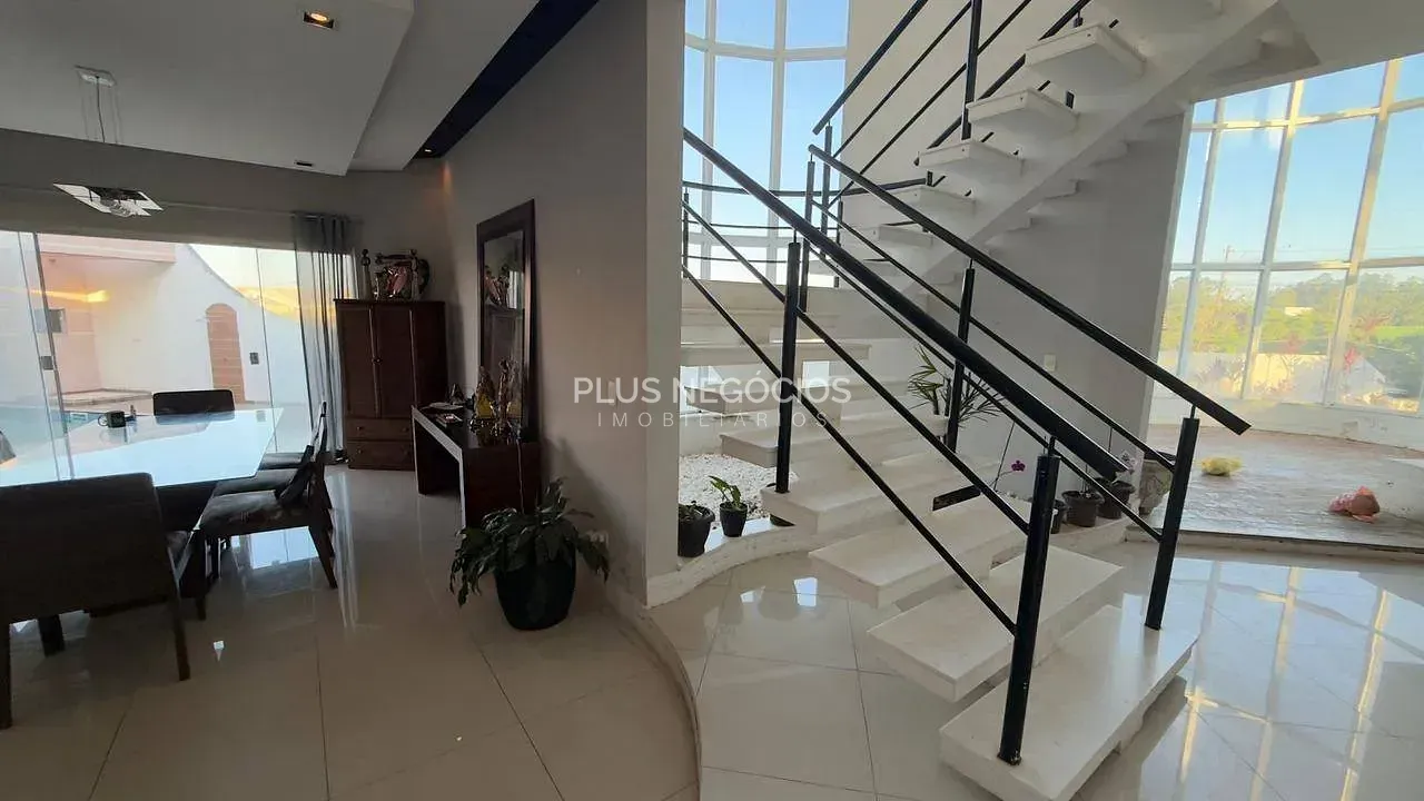 Casa, 4 quartos, 412 m² - Foto 1