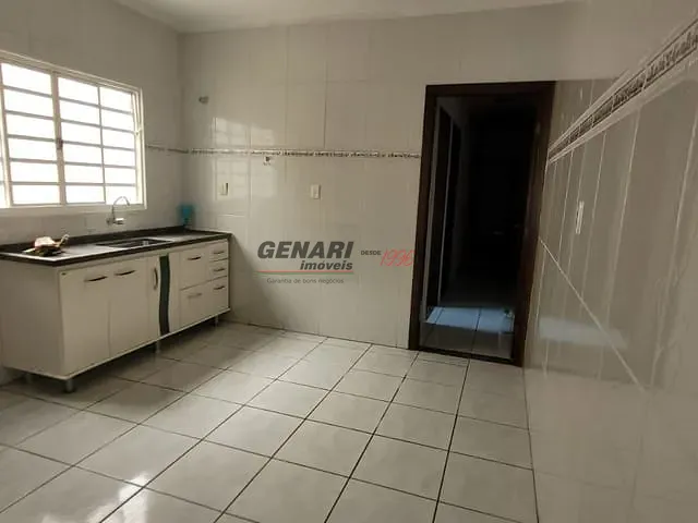 Casa com 150m² 3 quartos e 2 banheiros, para alugar, no bairro Cidade Nova II em Indaiatuba