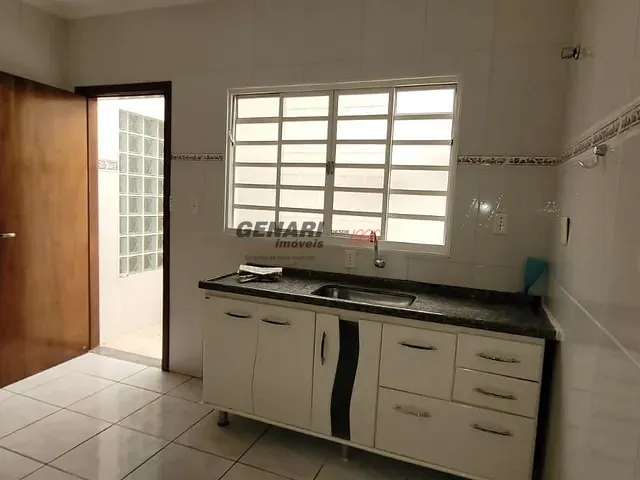 Casa com 150m² 3 quartos e 2 banheiros, para alugar, no bairro Cidade Nova II em Indaiatuba
