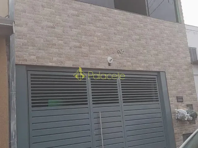 Casa com 288m² 5 quartos e 4 banheiros, à venda, no bairro Laerte Assunção em Pindamonhangaba