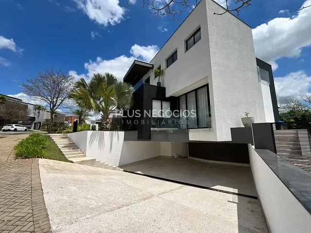 Casa com 820m² 3 quartos e 5 banheiros, à venda ou para alugar, no bairro Alphaville Nova Esplanada em Votorantim