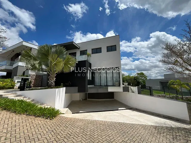 Casa com 820m² 3 quartos e 5 banheiros, à venda ou para alugar, no bairro Alphaville Nova Esplanada em Votorantim