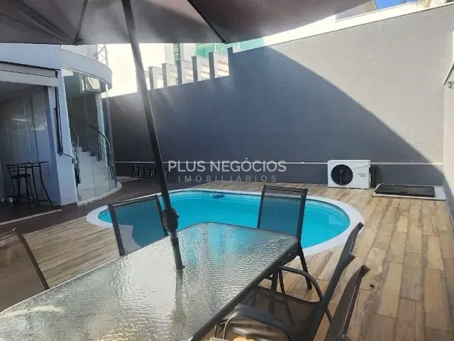 Casa com 300m² 3 quartos e 5 banheiros, à venda, no bairro Jardim do Paço em Sorocaba