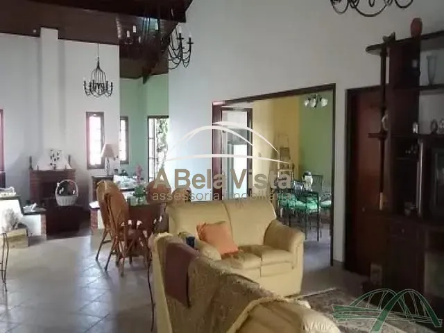 Casa com 2781m² 4 quartos e 4 banheiros, à venda, no bairro PORTAL DO SOL em Mairinque