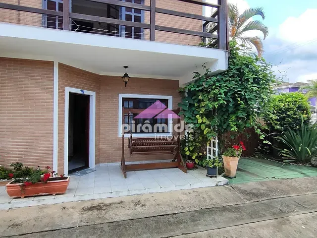 Casa com 140m² 3 quartos e 3 banheiros, à venda, no bairro Massaguaçu em Caraguatatuba