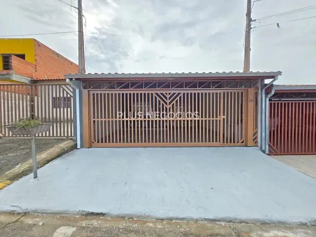 Casa com 150m² 2 quartos e 2 banheiros, à venda, no bairro Jardim Santa Paula II em Sorocaba
