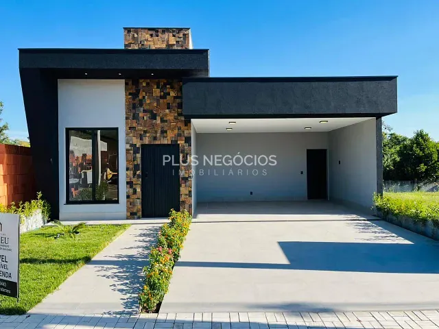 Casa com 250m² 3 quartos e 2 banheiros, à venda, no bairro Jardim M da Gloria em Araçoiaba da Serra