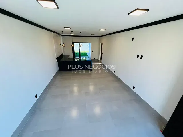 Casa com 250m² 3 quartos e 2 banheiros, à venda, no bairro Jardim M da Gloria em Araçoiaba da Serra