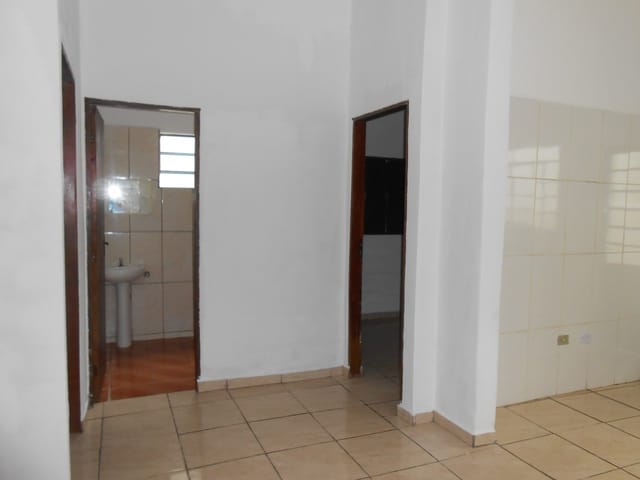 Casa com 300m² 3 quartos e 1 banheiro, à venda, no bairro Jardim Santa Cecília em Pindamonhangaba