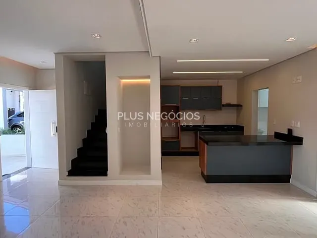 Casa com 150m² 3 quartos e 4 banheiros, à venda, no bairro Jardim Pagliato em Sorocaba