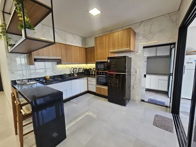 Casa com 300m² 3 quartos e 4 banheiros, à venda ou para alugar, no bairro Jardim Piemonte em Indaiatuba