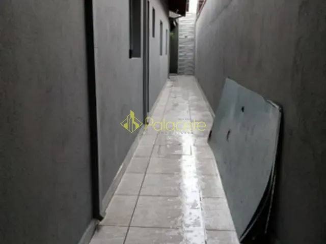 Casa com 125m² 2 quartos e 1 banheiro, à venda, no bairro Mantiqueira em Pindamonhangaba