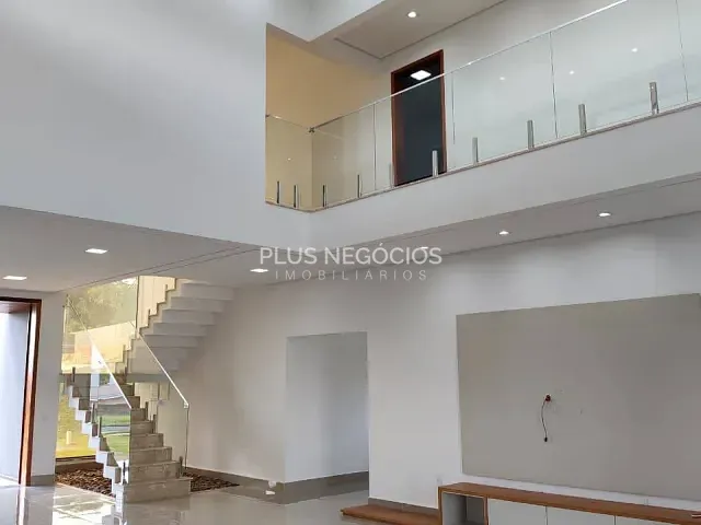 Casa com 1050m² 4 quartos e 6 banheiros, à venda ou para alugar, no bairro araçoiaba em Araçoiaba da Serra