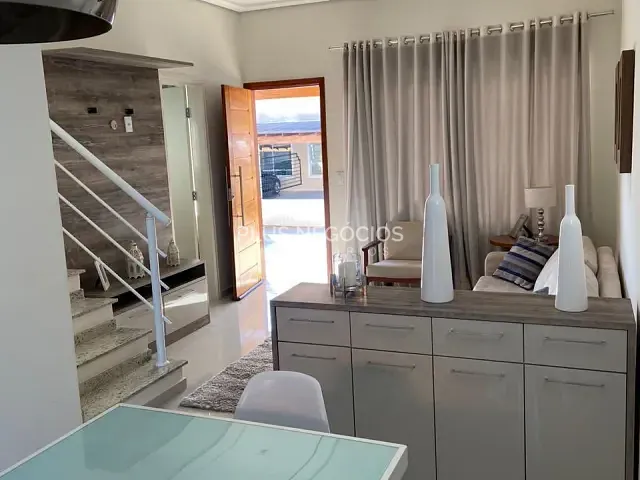 Casa 3 quartos e 2 banheiros, para alugar, no bairro Jardim São Carlos em Sorocaba