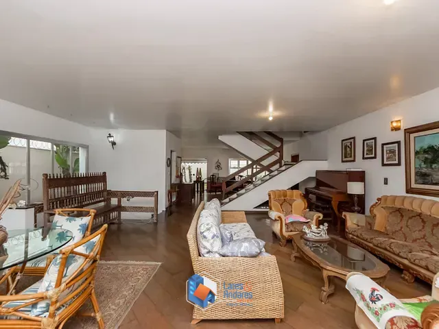 Casa com 401m² 3 quartos e 4 banheiros, à venda, no bairro Jardim dos Estados em São Paulo