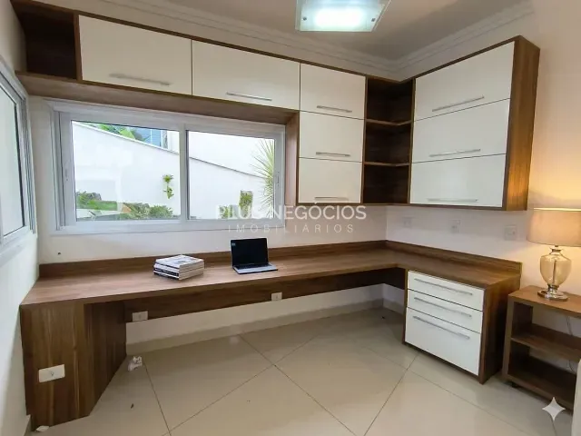 Casa com 510m² 4 quartos e 6 banheiros, para alugar, no bairro Itapeva em Votorantim