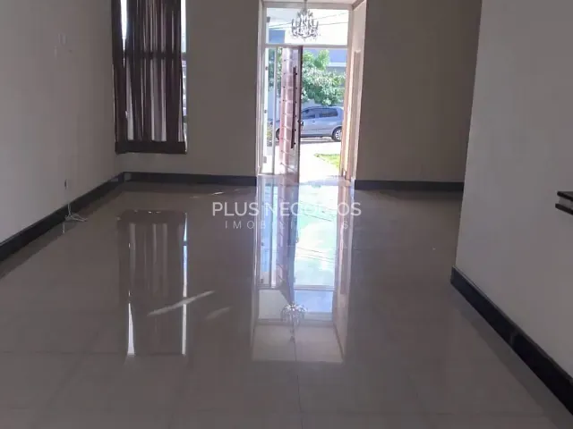 Casa com 250m² 3 quartos e 5 banheiros, à venda ou para alugar, no bairro Loteamento Dinorá Rosa em Sorocaba