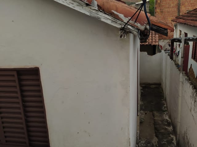Casa com 500m² 2 quartos e 1 banheiro, à venda, no bairro Nova Guará em Guaratinguetá