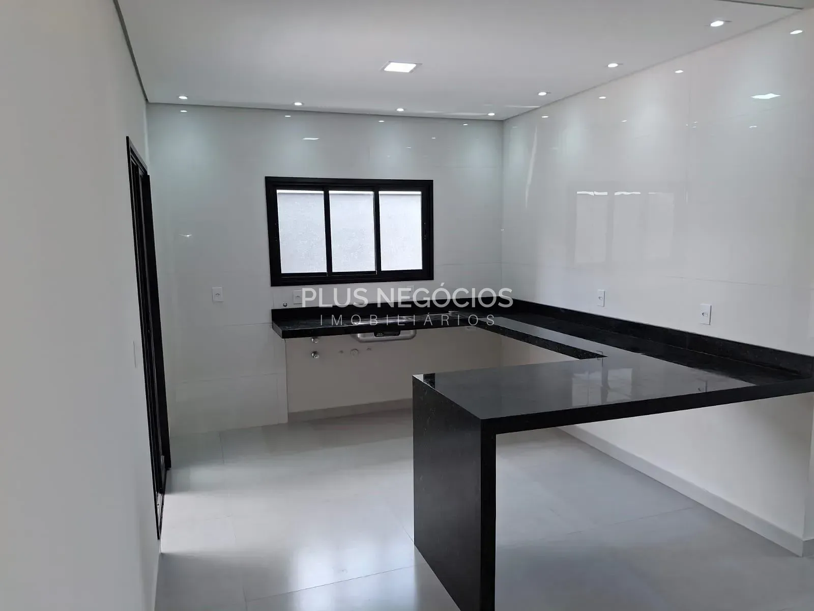 Casa, 3 quartos, 145 m² - Foto 3