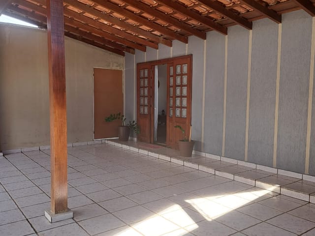 Casa com 300m² 4 quartos e 3 banheiros, à venda, no bairro Residencial Campo Belo em Pindamonhangaba