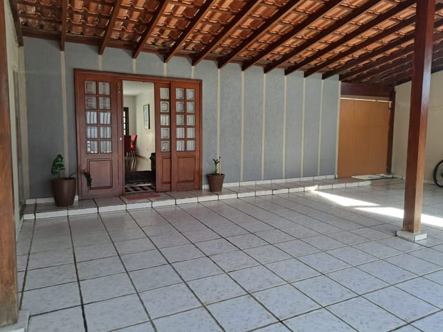 Casa com 300m² 4 quartos e 3 banheiros, à venda, no bairro Residencial Campo Belo em Pindamonhangaba