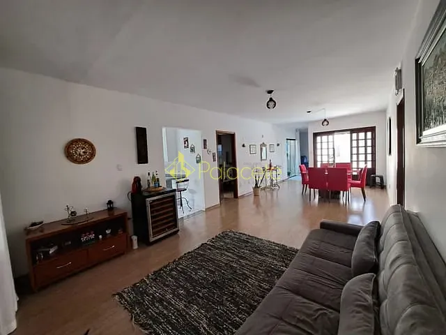 Casa com 300m² 4 quartos e 3 banheiros, à venda, no bairro Residencial Campo Belo em Pindamonhangaba