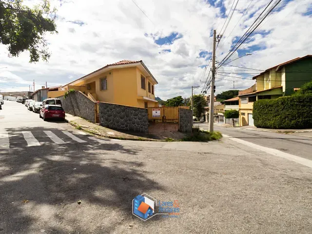 Casa com 180m² 5 quartos e 4 banheiros, à venda, no bairro Jardim Marisa em São Paulo