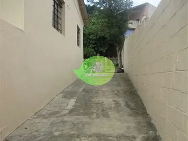 Casa com 300m² 2 quartos e 1 banheiro, à venda, no bairro Vila Barão em Sorocaba