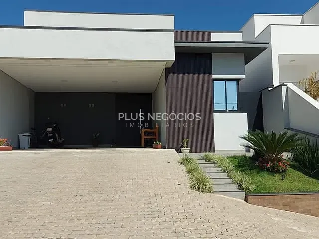 Casa com 300m² 3 quartos e 3 banheiros, à venda ou para alugar, no bairro Brigadeiro Tobias em Sorocaba