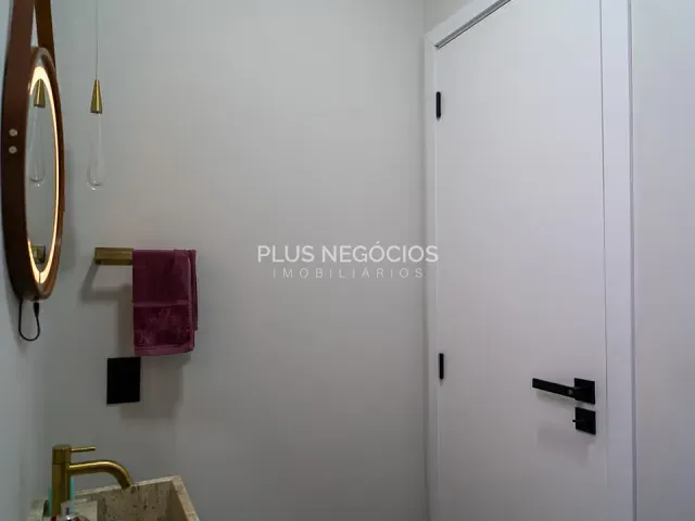 Casa com 300m² 3 quartos e 3 banheiros, à venda ou para alugar, no bairro Brigadeiro Tobias em Sorocaba