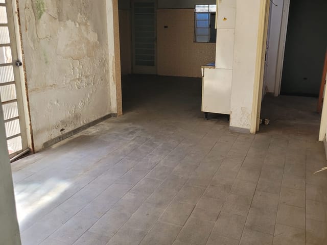 Casa com 200m² 4 quartos e 2 banheiros, à venda, no bairro Chácara Doutor Hipólito em Taubaté