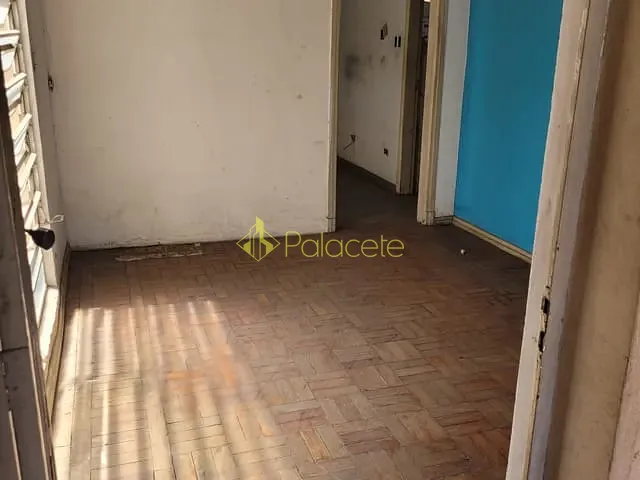 Casa com 200m² 4 quartos e 2 banheiros, à venda, no bairro Chácara Doutor Hipólito em Taubaté