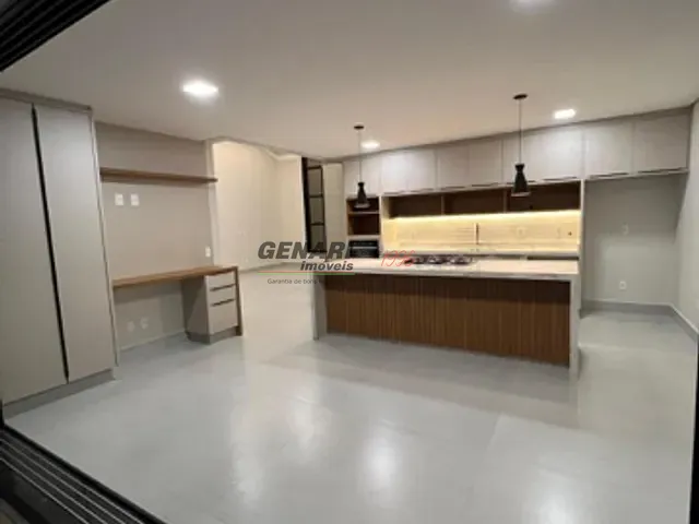 Casa com 300m² 3 quartos e 4 banheiros, à venda, no bairro Residencial London Park em Indaiatuba