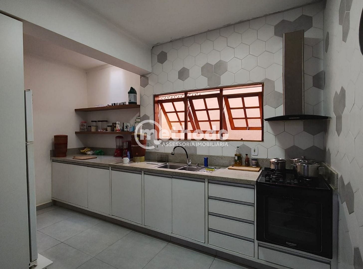 Casa, 4 quartos, 240 m² - Foto 6